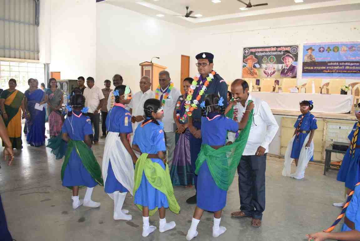 academics-card-image